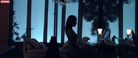 Naked Natalia Oreiro In Bad Christmas