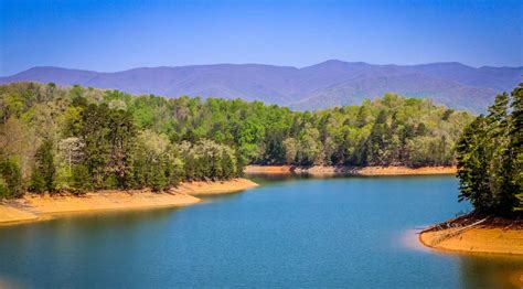 The 20 Best Lakes In North Carolina Mountains Coast And Beyond