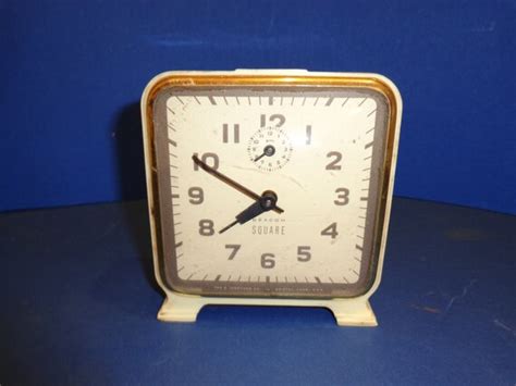 Vintage Beacon Square Alarm Clock By Auntiejeansemporium On Etsy