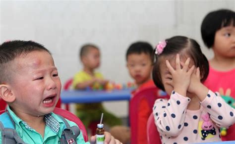 新入幼兒園前，孩子的這個情緒父母要安撫好，要不然哭鬧不止 每日頭條