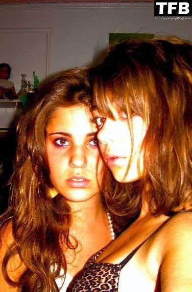 Sarah Hyland Nude Leaked Sexy Collection Photos PinayFlixx Mega Leaks