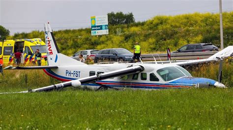 Crash Of A Cessna 208 Supervan 900 In Teuge Bureau Of Aircraft Accidents Archives