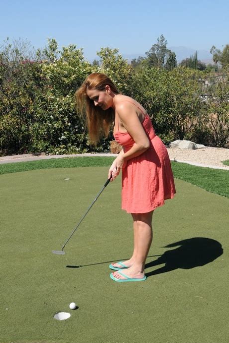 Mature Golfer Elexis Monroe Flashes Hairy Upskirt Before Outdoor Striptease Coedcherry