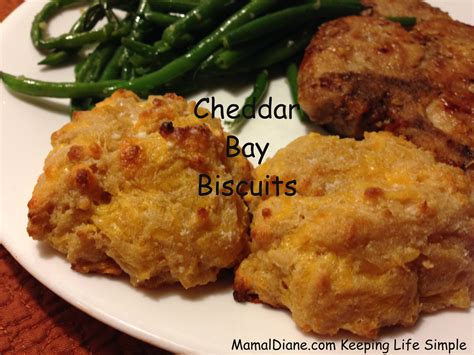 Cheddar Bay Biscuits – Mamal Diane