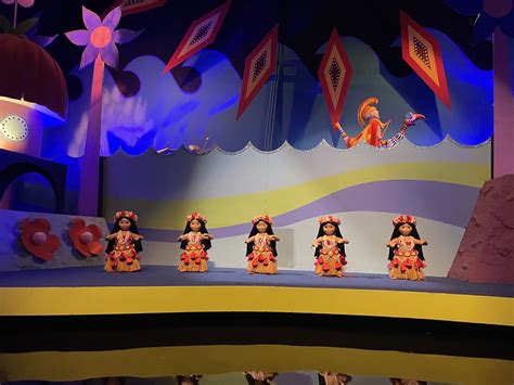 Guide To Its A Small World At Magic Kingdom