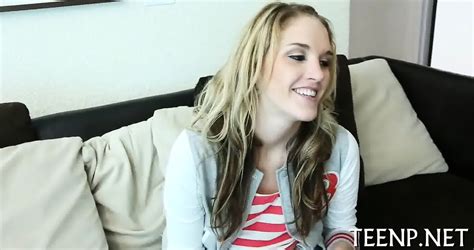 Hot Fuck Drives Babe Totally Crazy