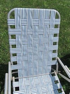 Vintage Aluminum Webbed Folding Lawn Chair Lounge Chaise Green White