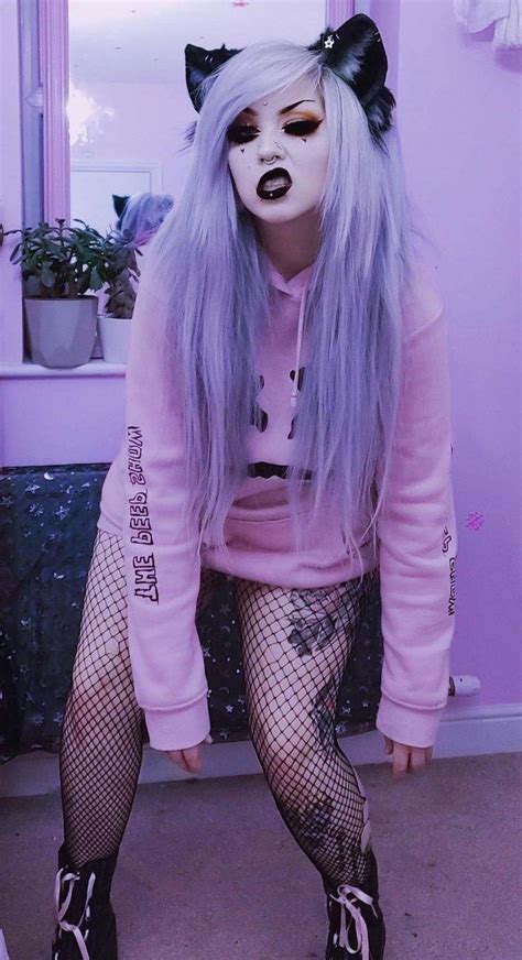 What Is The Pastel Goth Aesthetic Style Pastel Goth Outfits Goth