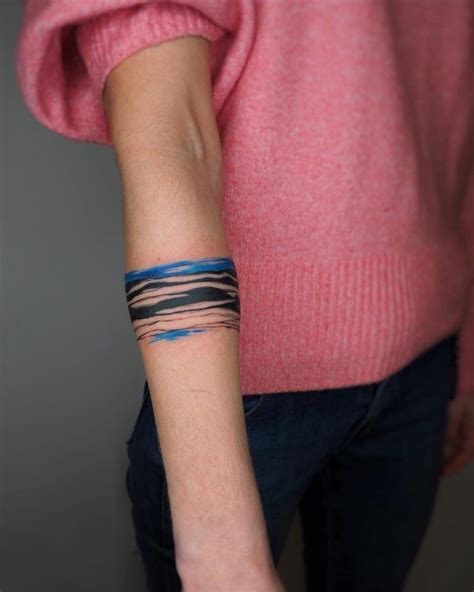 30 Cool Armband Tattoo Ideas Meaning Popular Examples 100 Tattoos Artofit