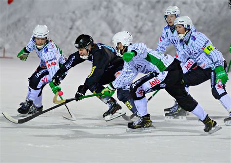 Bandyliiga Jatkuu Lauantaina Porvoossa Kun Kampparit Matkaa Akilleksen