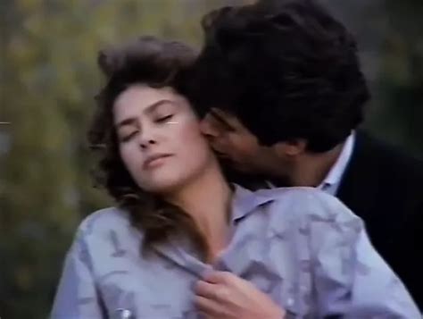 Hulya Avsar Mavi Melek Kissing Porn Xhamster