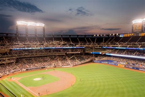 Us Sport Erleben Im Stadion Bei Den New York Mets Auf Nach Irgendwo