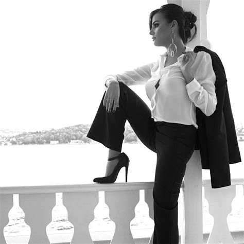 Naked Seda G Ven Added By Jaime