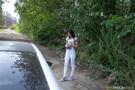 Roxy Sky Anal Beauty BabeSource