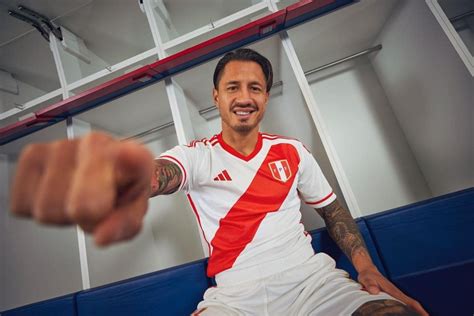 Selección peruana presentó su nueva camiseta de la marca Adidas Precio