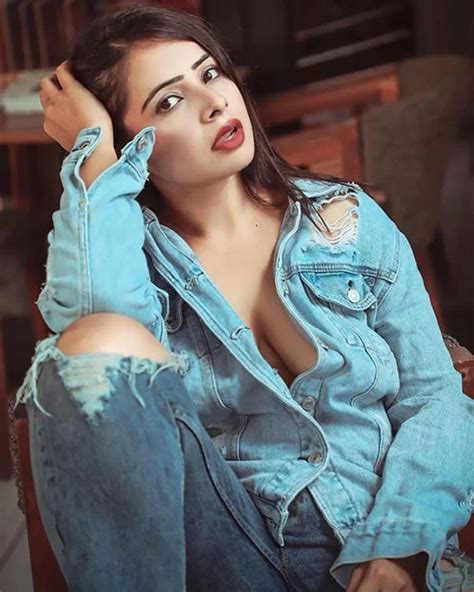 25 Hot Photos Of Surabhi Tiwari Wiki Bio Web Series Tv Shows Photoshoots Instagram