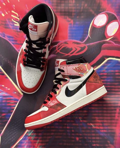 Spider Man Across The Spider Verse × Nike Air Jordan 1 High Og Spが520に