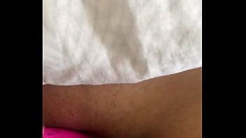 Marié se masturber assis sur une chaise XVIDEOS