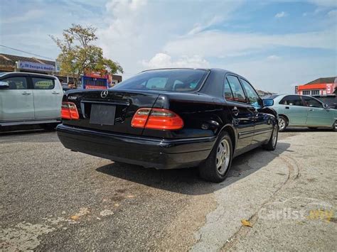 Mercedes Benz E200 1998 Classic 20 In Johor Automatic Sedan Black For