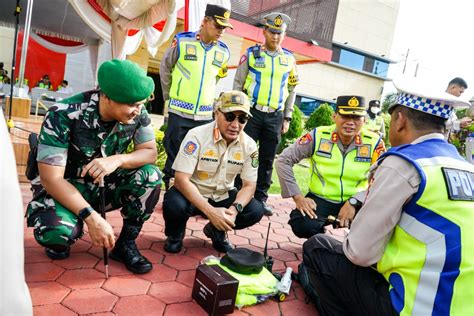 Pj Bupati Apriyadi Hadir Gelar Apel Dan Cek Kesiapan Personel