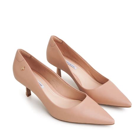 Scarpin Nude Antique Bico Fino E Salto Baixo Reto 9300 01 3 Bege