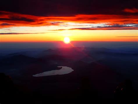 Sunrise At Mount Fuji Your Complete Climbing Guide Tokyo Weekender