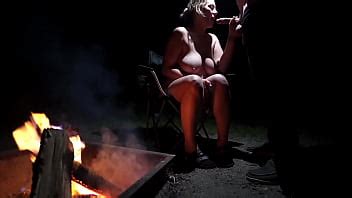 Desnuda En El Bosque Chupando Polla Xvideos