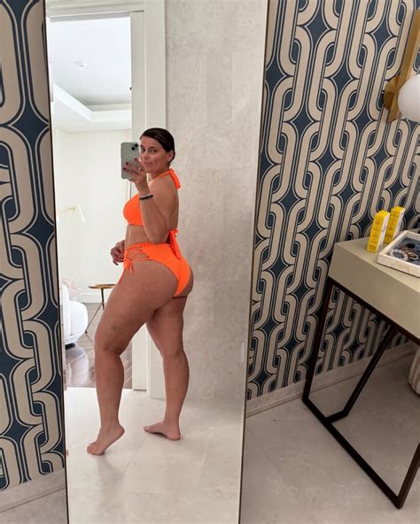 Nelly Furtado S Too Much Nandos In A Bikini Of The Day Drunkenstepfather
