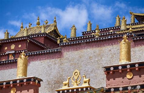 Architecture of Songzanlin Tibetan Monastery Stock Photo - Image of culture, buddhist: 9224416