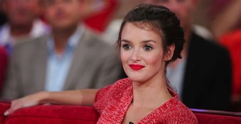 Charlotte Le Bon Hot Bikini Image Gallery Images Photos Pics Cinemagigs