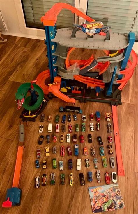 Hot Wheel Parkhaus Mit Vielen Autos Kaufen Auf Ricardo