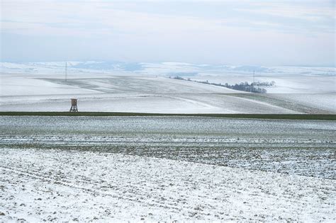 Wetter NÖ Regen Schnee und Graupelschauer untertags Auflockerungen