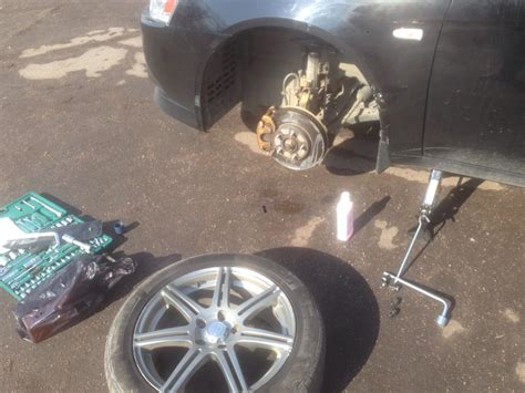 Замена колодок и профилактика — Mitsubishi Lancer X, 1,8 л, 2013 года ...