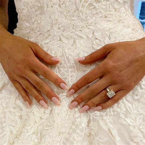 GUIDA ALLO SMALTO NUDE PERFETTO Come Sceglierlo E Abbinarlo