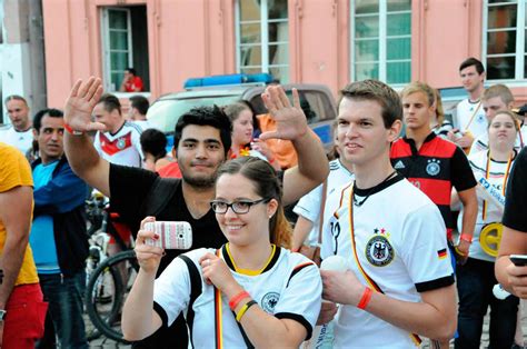 Fotos Offenburg Feiert Den Einzug Ins Halbfinale Offenburg