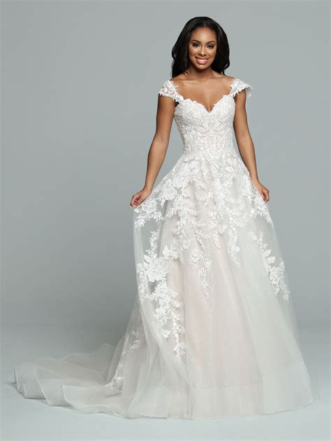 Style #50668 | DaVinci Wedding Dresses