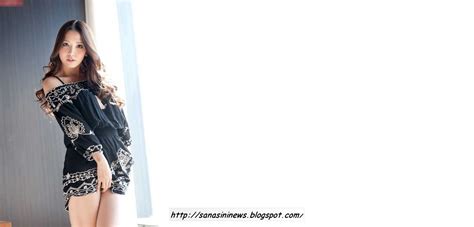 Gallery Hot Ayaka Tomoda