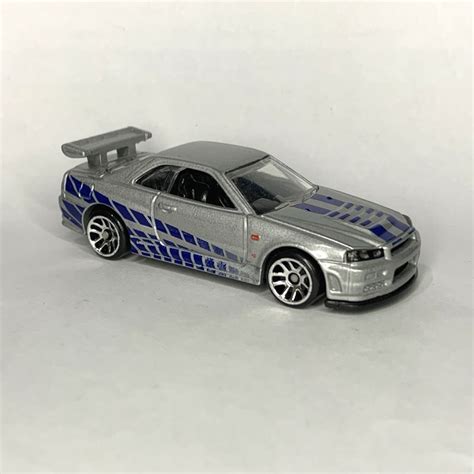 Jual Hot Wheels Nissan Skyline GT R BNR 34 Silver Brian O Conner Loose Shopee Indonesia