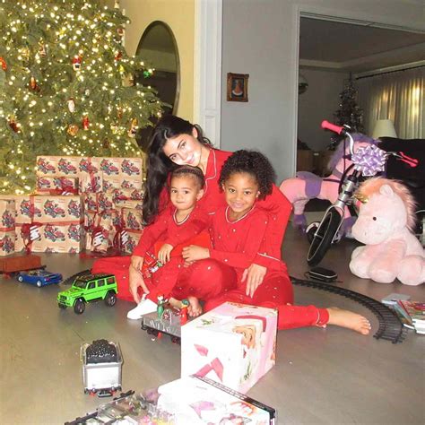 kylie jenner  travis scotts kids stormi  aire
