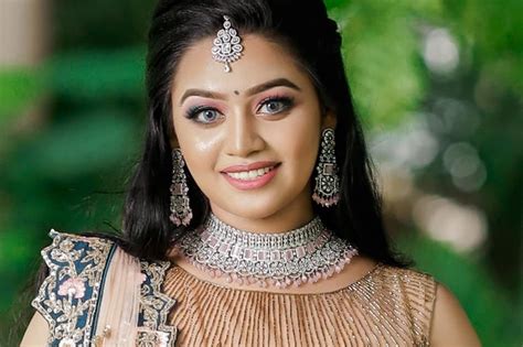 TAMIL SERIAL ACTRESS HOT GAYATHRI YUVARAJ HOT