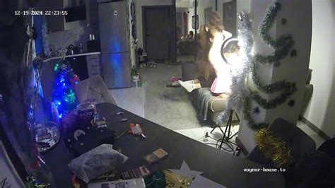 Watch Sex Andreza Guests Camshow Naked People With Andreza In Dining Area The