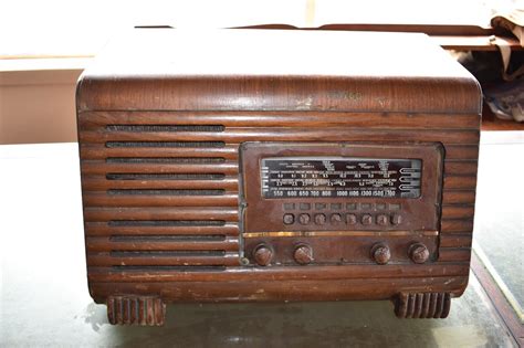 Antique 1941 Philco Table Top Tube Radio Model 41 250 Ebay