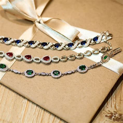 Подарок жене на фарфоровую годовщину свадьбы — что оригинального ...