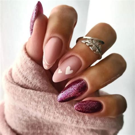 Cute Valentines Day Nails You Ll Want To Wear Glitter Red Red Lip Nude Nails Fab