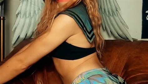 Horny Black Haired Rubbing With Her Pussy Dildo Porn By Faphouse Xhamster