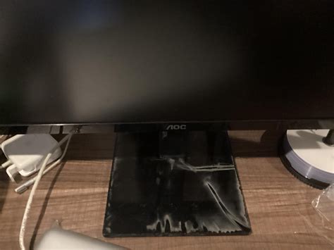 For some reason, i think my MacBook just overheated now my monitor