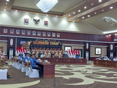 Setda Prov Kalteng Jelang Lebaran Pemprov Kalteng Ikuti Rakor