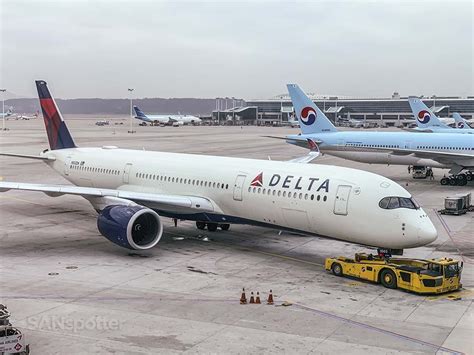 Delta A350 900 Premium Select Review Seoul To Detroit Sanspotter