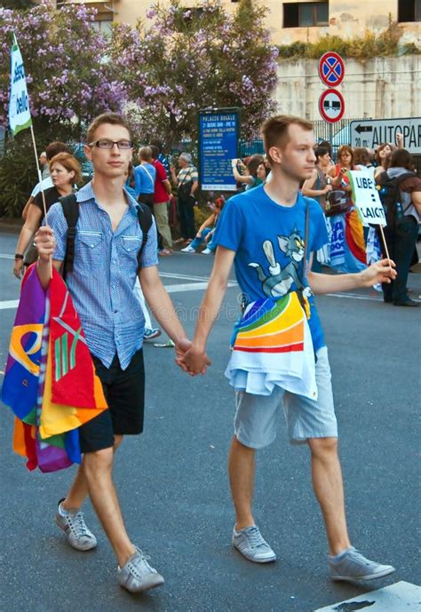 Men Couple Gay Pride 2009 Editorial Stock Image Image Of Homosexuality 9944334