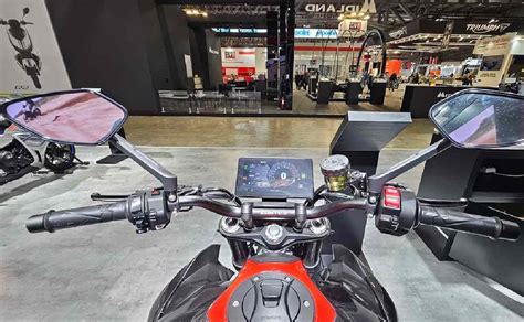 Atención CFMoto una nueva moto naked tricilíndrica está llegando y viene con todo